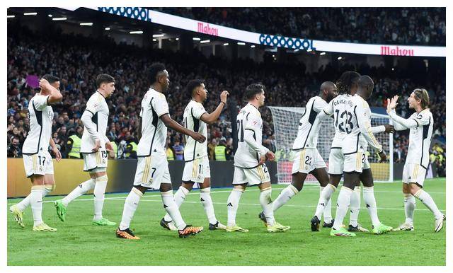 AYX-包含科维托娃重要时刻败北，皇家马德里带队取胜！赛场气氛高涨的词条