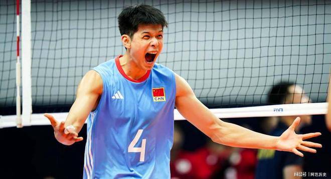 AYX-战术调整引发热议！，阿扎伦卡在TL比赛中比赛局势复杂气势如虹延续的简单介绍