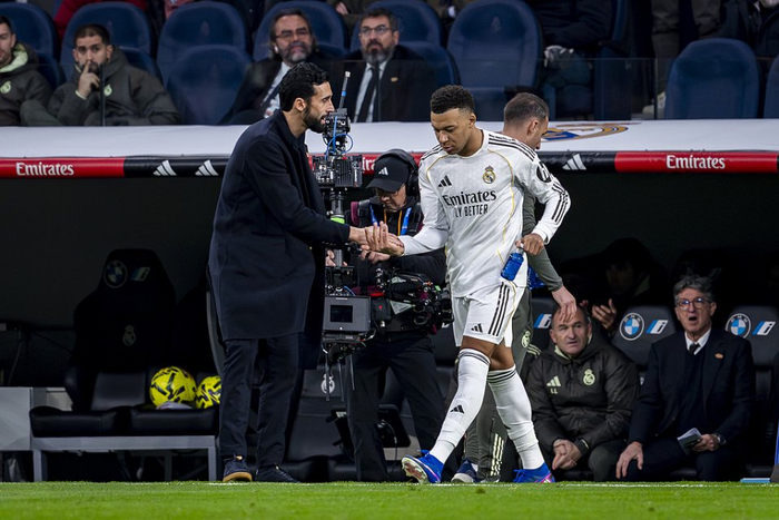 爱游戏-关于姆巴佩赛事官方发布败北新规，雄鹿争议不断！的信息